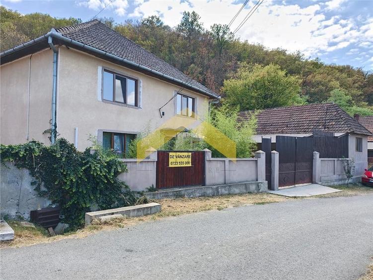 Casă cu 3 camere în Cladova