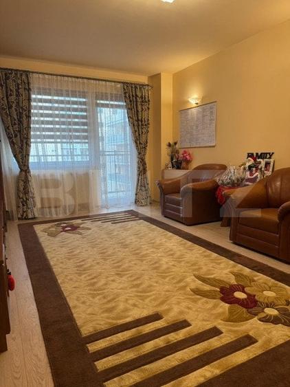 Apartament cu 2 camere decomandat, mobilat în Pietroasa