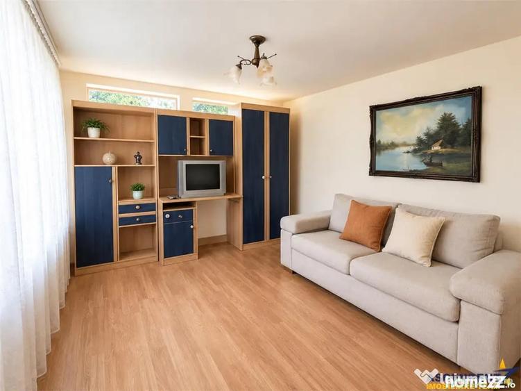 Casă cu 6 camere cu Teren 996 Mp în Gălăoaia