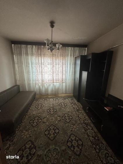 Inchiriez apartament 4 camere decomandat - 6