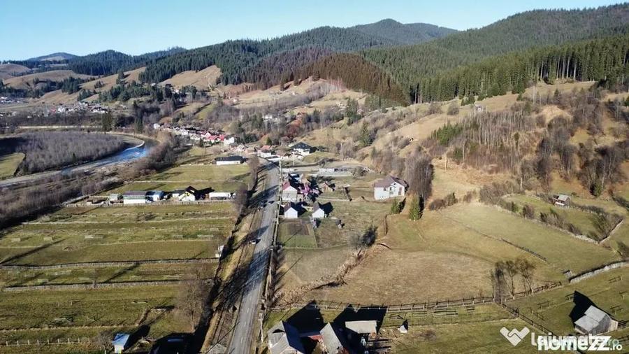 Teren de 5282 mp, în Vatra Moldoviței