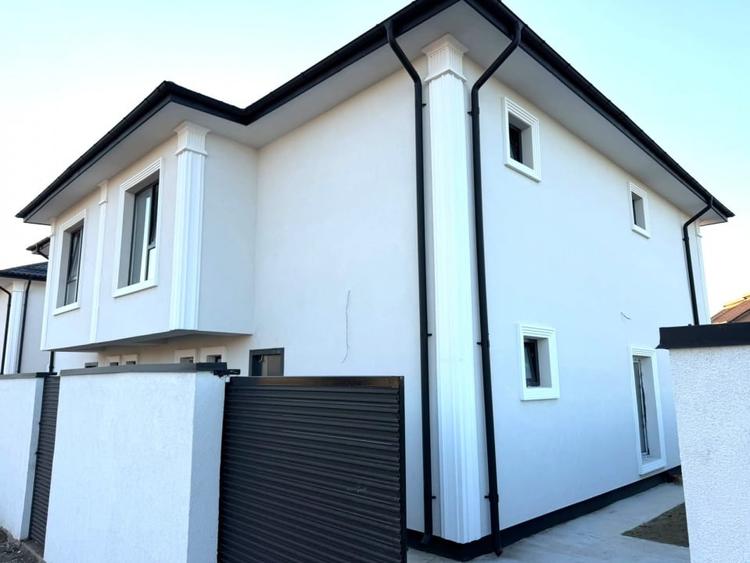 Duplex cu 4 camere cu Canalizare în Bragadiru