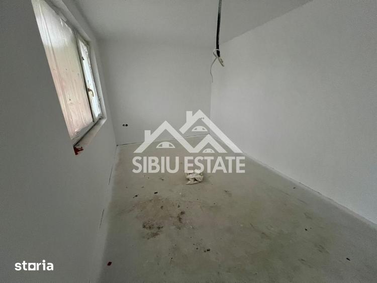 Casă cu 4 camere cu Teren 120 Mp în Central