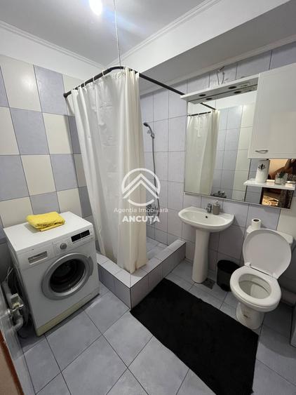 Apartament cu 2 camere semidecomandat în Florești