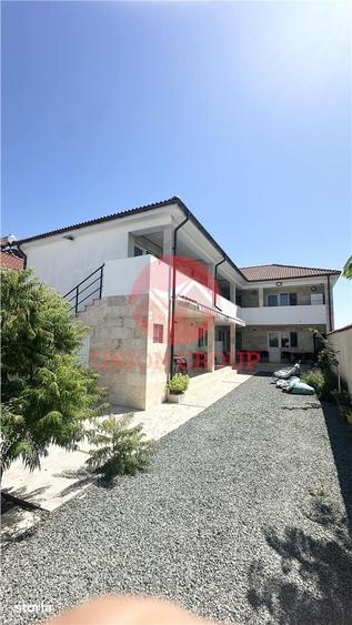 Spațiu comercial, de 200 mp, în Limanu