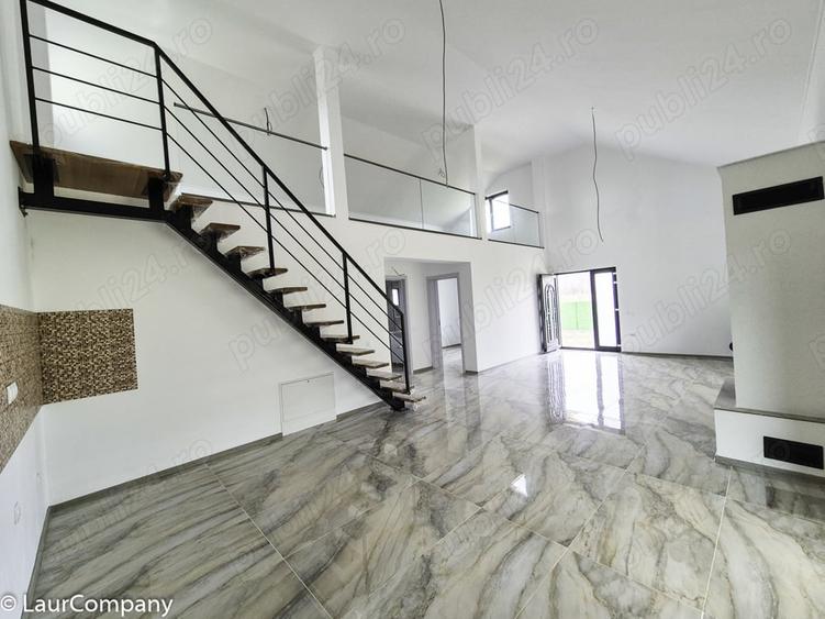 Casă cu 4 camere cu Teren 500 Mp în Drăganu