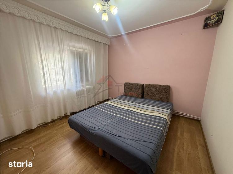 Apartament cu 2 camere decomandat în Nicolina