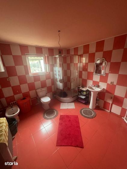 Casă cu 3 camere cu Teren 308 Mp în Central