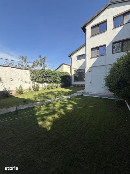 Casă cu 4 camere cu Teren 388 Mp în Central