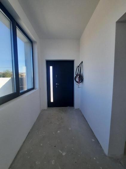 Casă individuală cu 5 camere cu Teren 376 Mp în Zurbaua