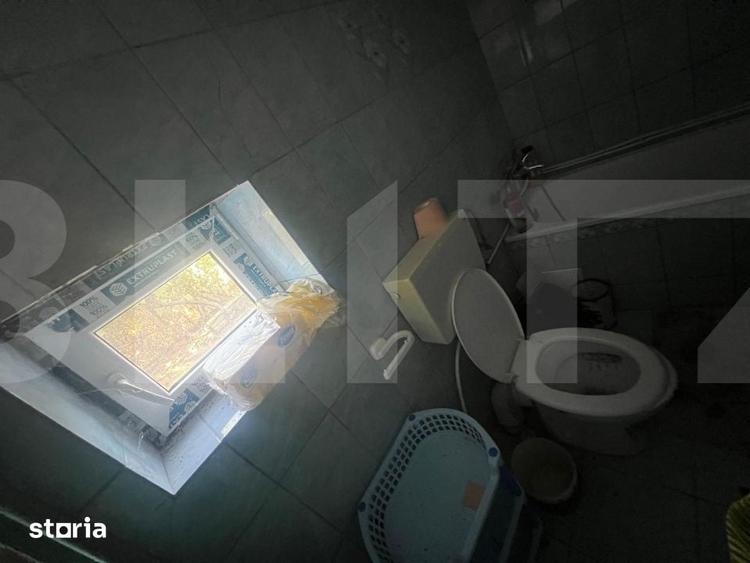 Casă cu 4 camere cu Teren 3000 Mp în Central