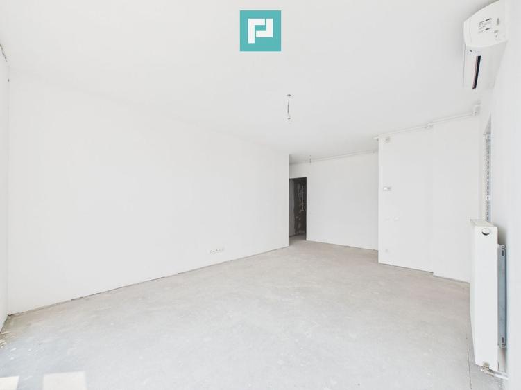 Apartament cu 4 camere în Banu Mărăcine