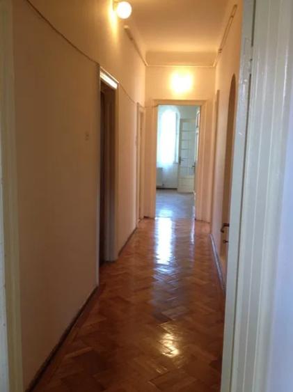 Apartament cu 3 camere în Domenii