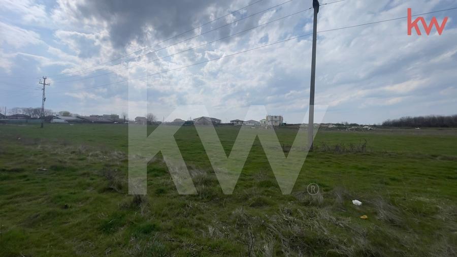 Teren Construcții intravilan de 1000 mp, în Cârcea