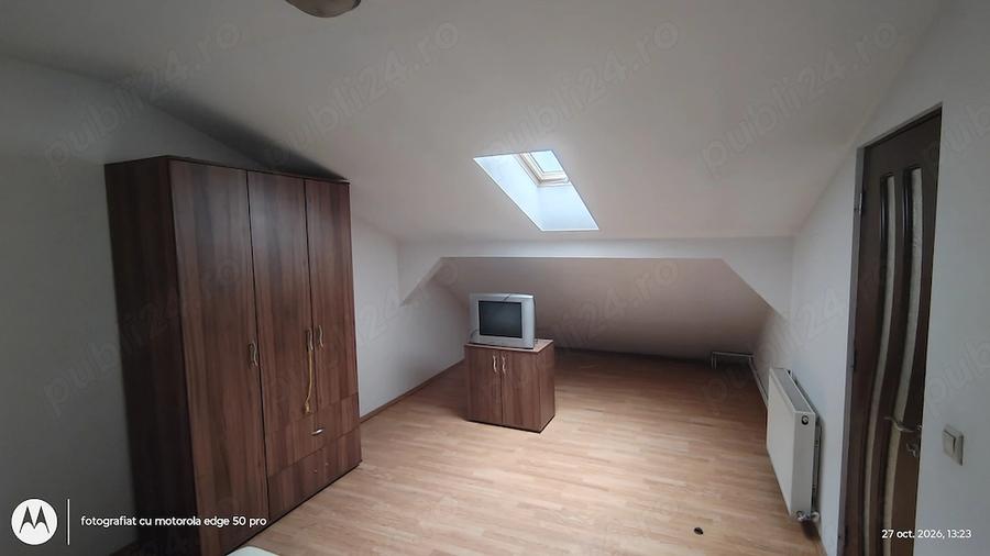 Apartament cu 3 camere decomandat în Exterior Vest