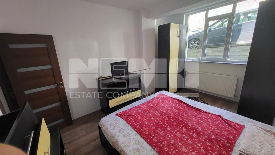 Apartament cu 3 camere semidecomandat, mobilat în Burdujeni