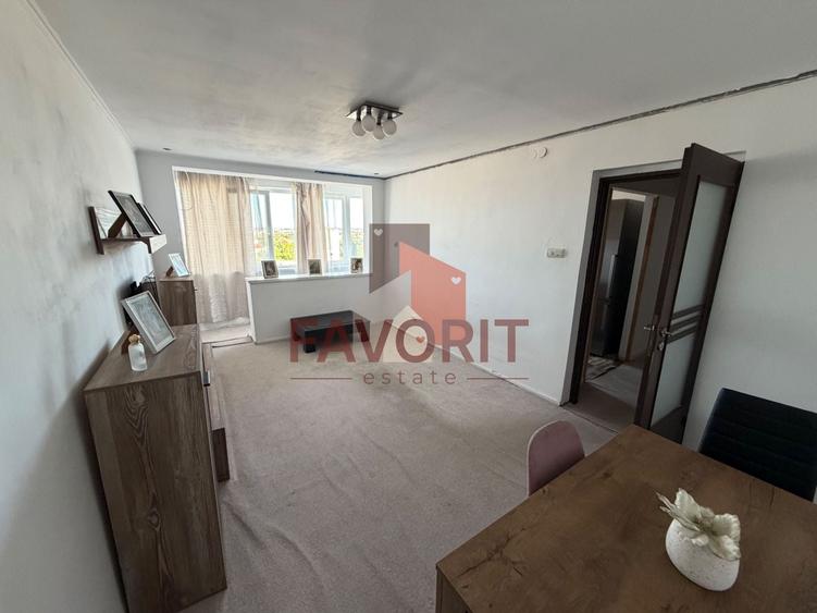 Apartament cu 3 camere decomandat, mobilat în Semicentral