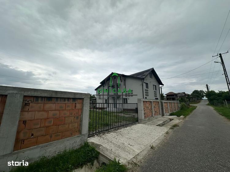 Casă cu 4 camere în Bistrița