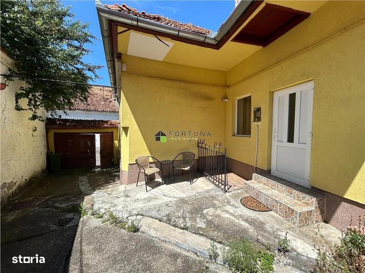 Casă cu 2 camere în Centrul Istoric