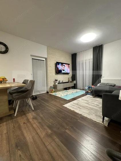 Apartament cu 4 camere decomandat în Unirii