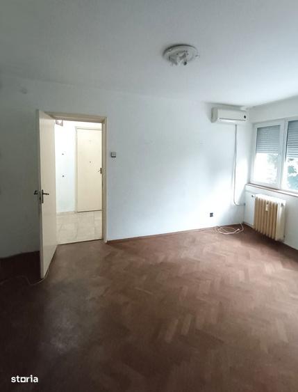 Apartament cu 2 camere semidecomandat în Pajura