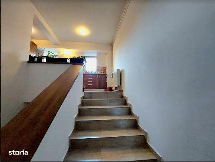 Apartament cu 3 camere semidecomandat în Bună Ziua
