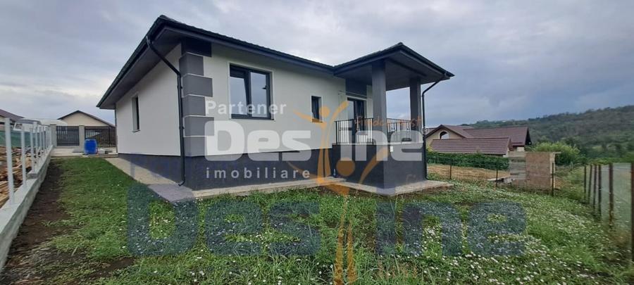 Casă individuală cu 4 camere cu Teren 440 Mp în Valea Adâncă