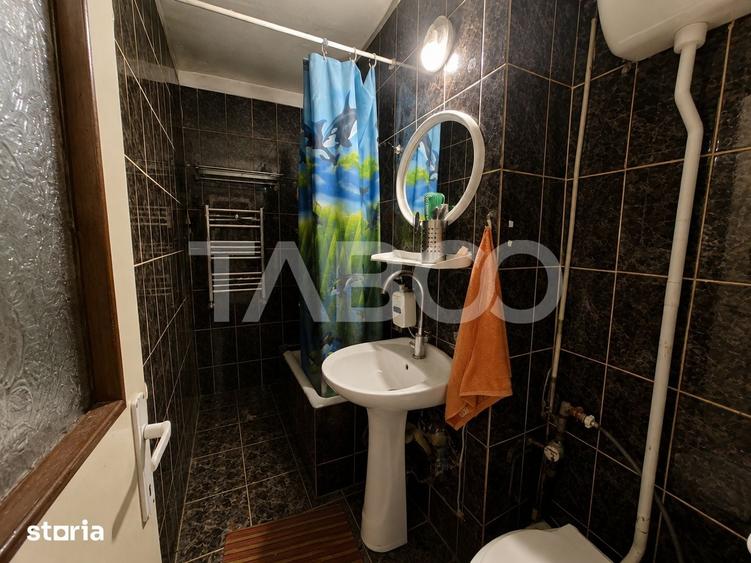 Apartament cu 3 camere decomandat în Sub Arini