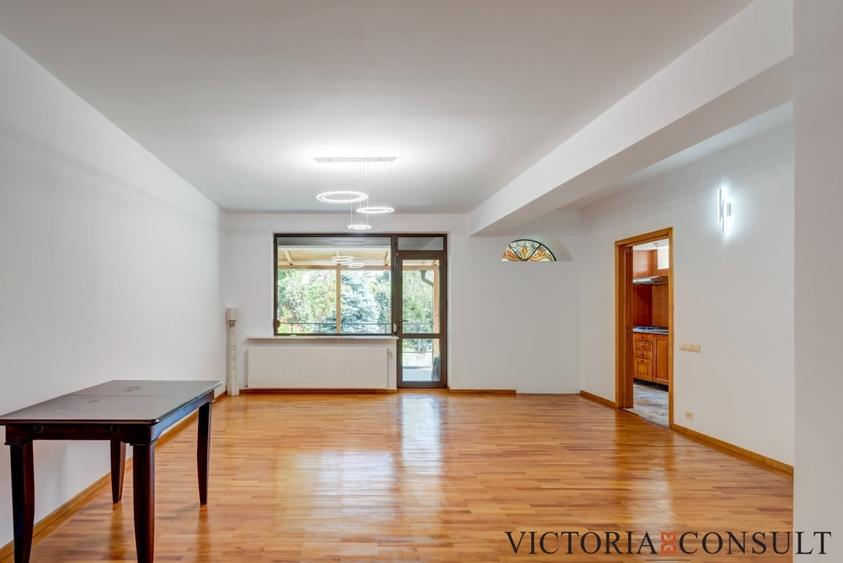 Casă individuală cu 4 camere cu Canalizare în 1 Mai