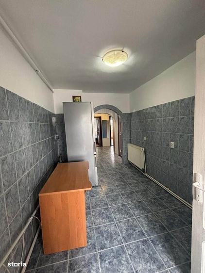De vanzare apartament decomandat cu 3 camere,2 balcoane,78mp,79900euro - 4