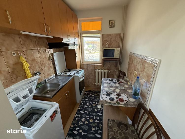 Apartament cu 2 camere semidecomandat, mobilat în City Park Mall