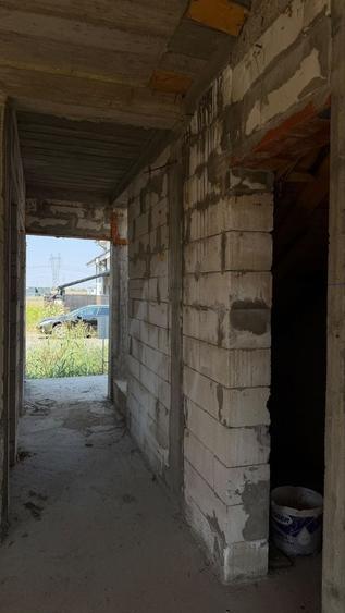 Casă cu 4 camere în Vladimirescu