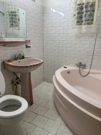 Apartament cu 4 camere în Crângași