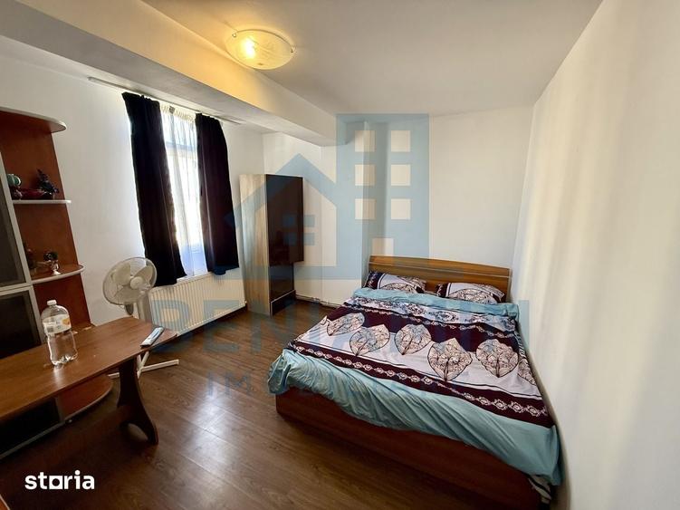 Apartament cu 3 camere decomandat în Craiovița Nouă