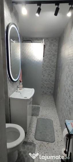 Apartament cu 3 camere semidecomandat în Ultracentral