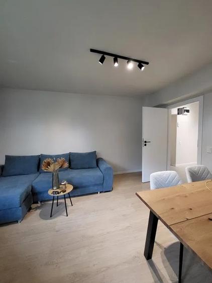 Apartament cu 2 camere decomandat în 13 Septembrie