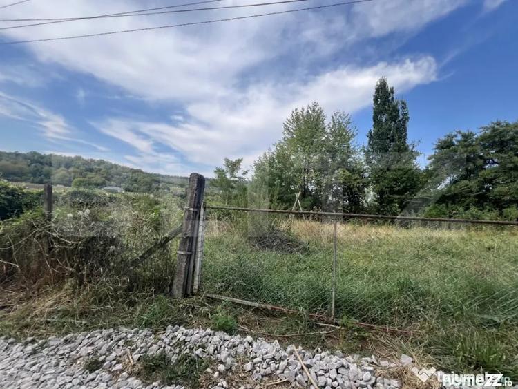 Teren de 1247 mp, în Bărdești