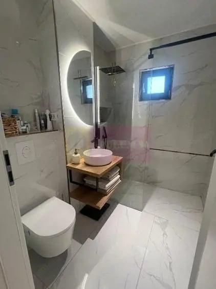 Apartament cu 4 camere decomandat în Pantelimon