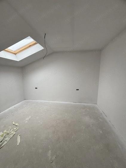 Apartament cu 2 camere decomandat în Buziașului