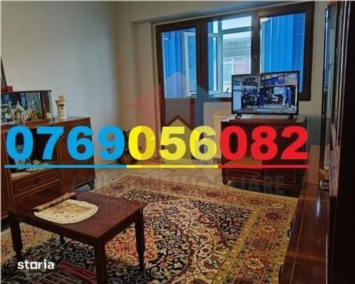 Apartament cu 3 camere decomandat în Obor