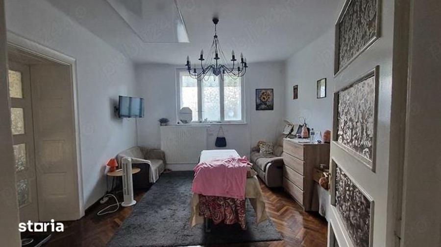 Spațiu comercial, de 70 mp, în Central