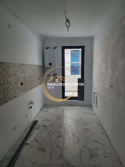 Apartament cu 3 camere decomandat în Theodor Pallady