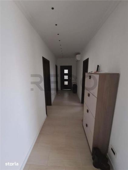 Casă cu 4 camere cu Teren 688 Mp în Central
