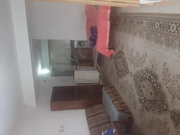 Garsonieră decomandată în Colentina