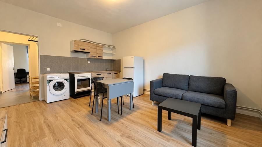 Apartament cu 2 camere decomandat, mobilat în Girocului