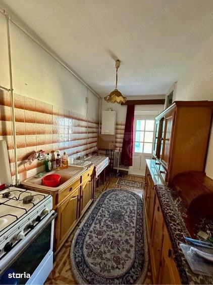 Apartament cu 3 camere în Unirii