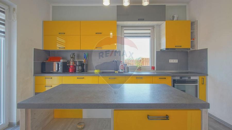 Casă individuală cu 4 camere cu Teren 284 Mp în Bartolomeu