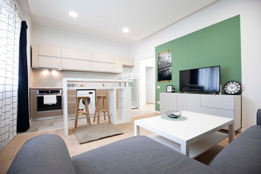 Apartament cu 2 camere semidecomandat în Calea Victoriei