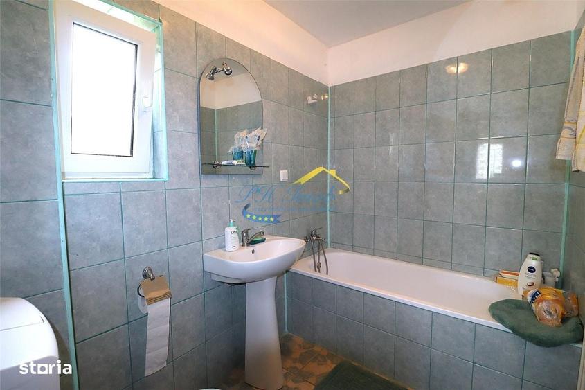 Casă cu 4 camere cu Teren 1237 Mp în Brebu
