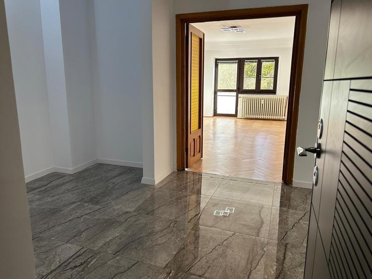Apartament cu 2 camere decomandat în Unirii